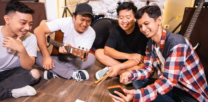 three-friends-university-students-learn-together-joke-coffee-shop 3